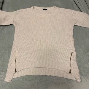 Size medium knit sweater